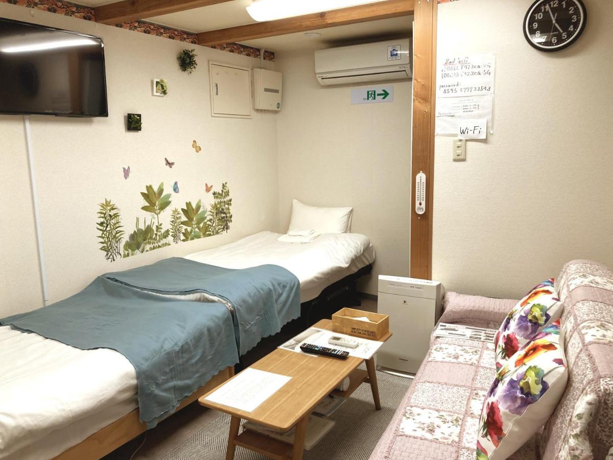 The Familiar Inn ー 旅館ホテル業 Osaka Exteriör bild